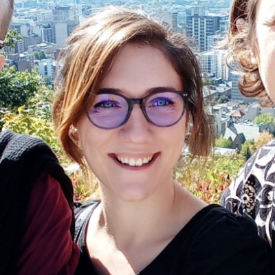 Portrait de Dora Magalhaes